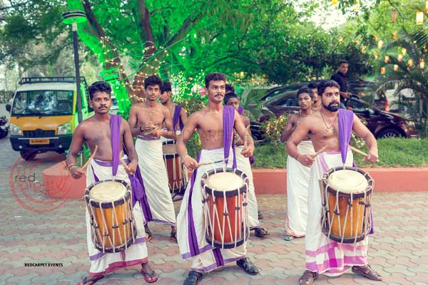 kerala traditional drummers to welcome guests 